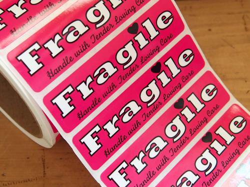 ストア fragile のステッカー