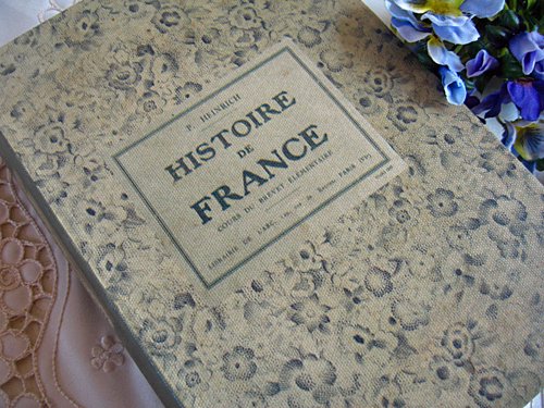 ティアラ　古い本の箱　フランスの歴史　Mの商品写真2