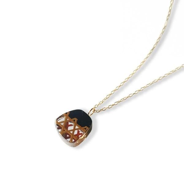 <img class='new_mark_img1' src='https://img.shop-pro.jp/img/new/icons7.gif' style='border:none;display:inline;margin:0px;padding:0px;width:auto;' />Classic Ko  Bamboo mesh prism petite pendant