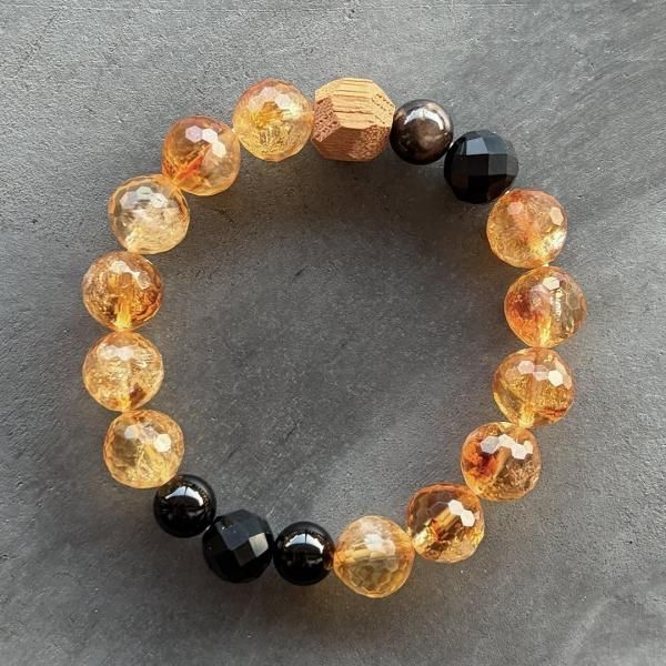 <img class='new_mark_img1' src='https://img.shop-pro.jp/img/new/icons7.gif' style='border:none;display:inline;margin:0px;padding:0px;width:auto;' />Omamori |  November (Citrine  Star Sapphire)