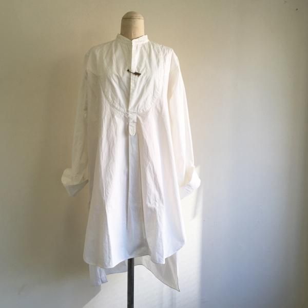 日々に寄り添う「AIR ROOM PRODUCTS」のシャツ – LABORATORIO