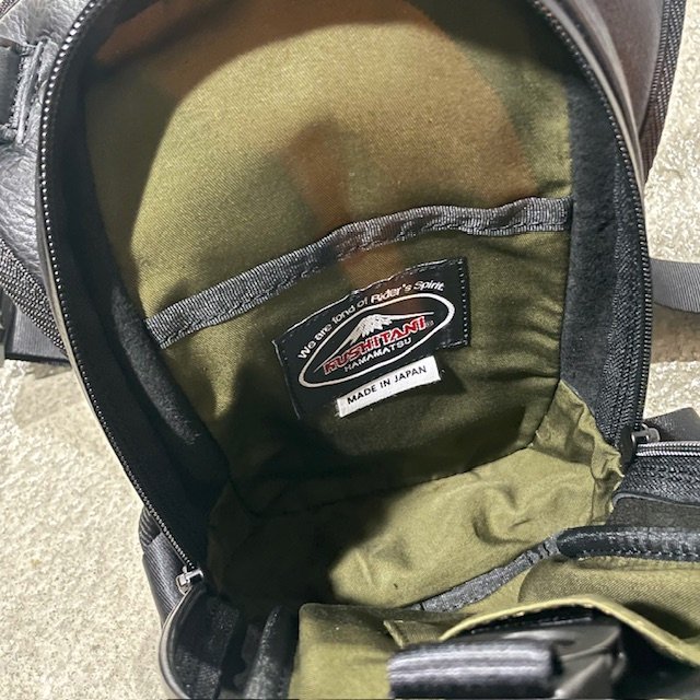 KUSHITANI【クシタニ】K-3578ZLD 2 WAY LEG BAG EXALITO LEATHER MODEL（2ウェイレッグバッグ  エグザリートレザーモデル） - HARM'S WAY ハームズウェイ