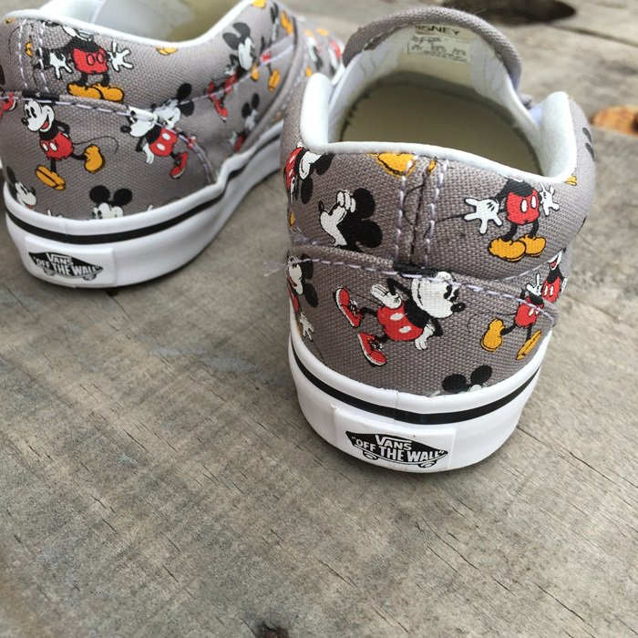 VANS 【バンズ】 KID'S CLASSIC SLIP-ON クラシックスリッポン (Disney