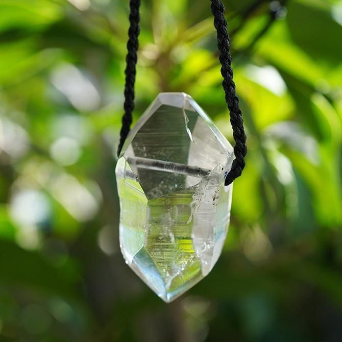 ガネーシュヒマール水晶原石ペンダント1 - 天然石ショップ「ワイオリ