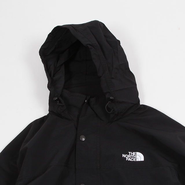 all black north face windbreaker