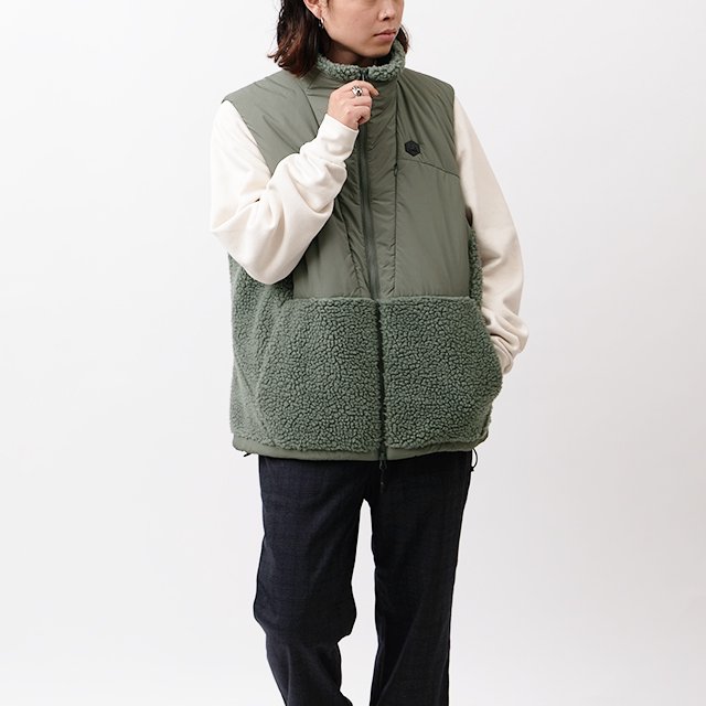 Brand_Select_bpNeedles WARM UP PIPING VEST