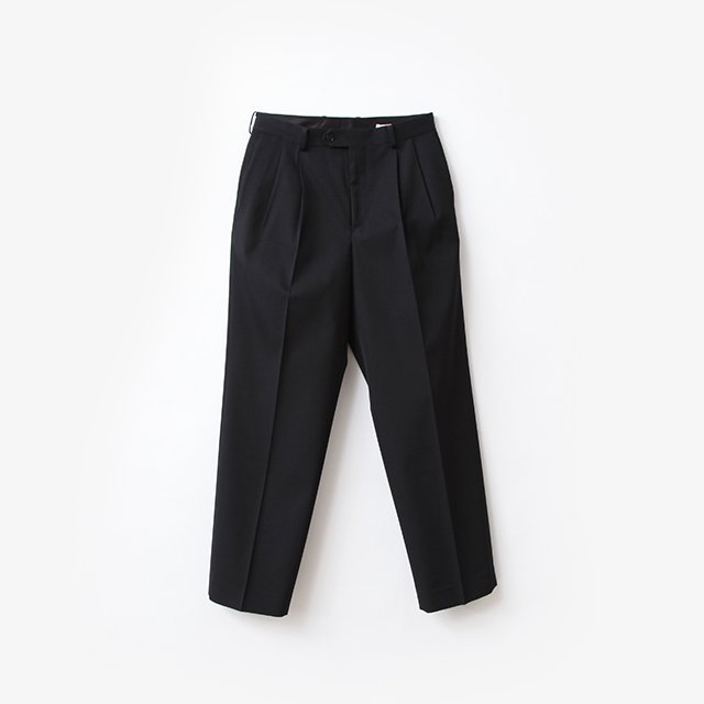 AURALEE LIGHT WOOL MAX GABARDINE TWO-TUCK SLACKS #TOP BLACK