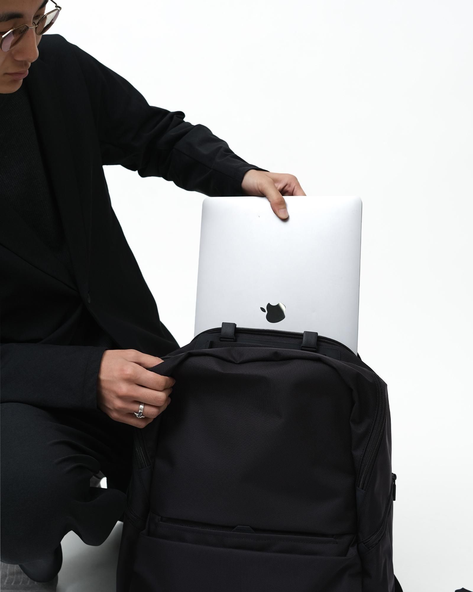 MONOLITH BACKPACK PRO STORAGE M #BLACK [PR-1091]｜Silver and