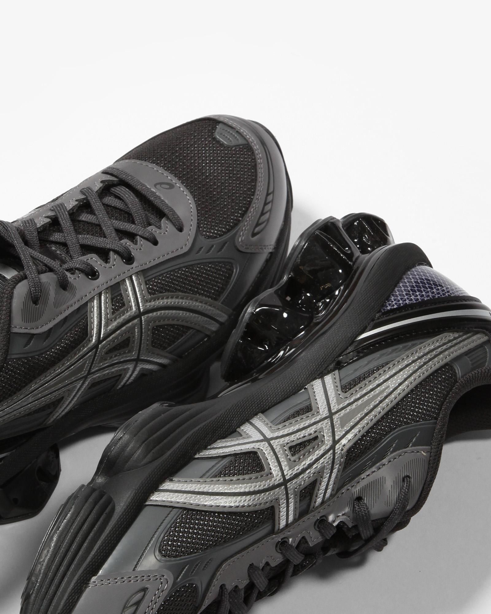 ASICS GEL-KINETIC FLUENT #GRAPHITE GREY x PURE SILVER
