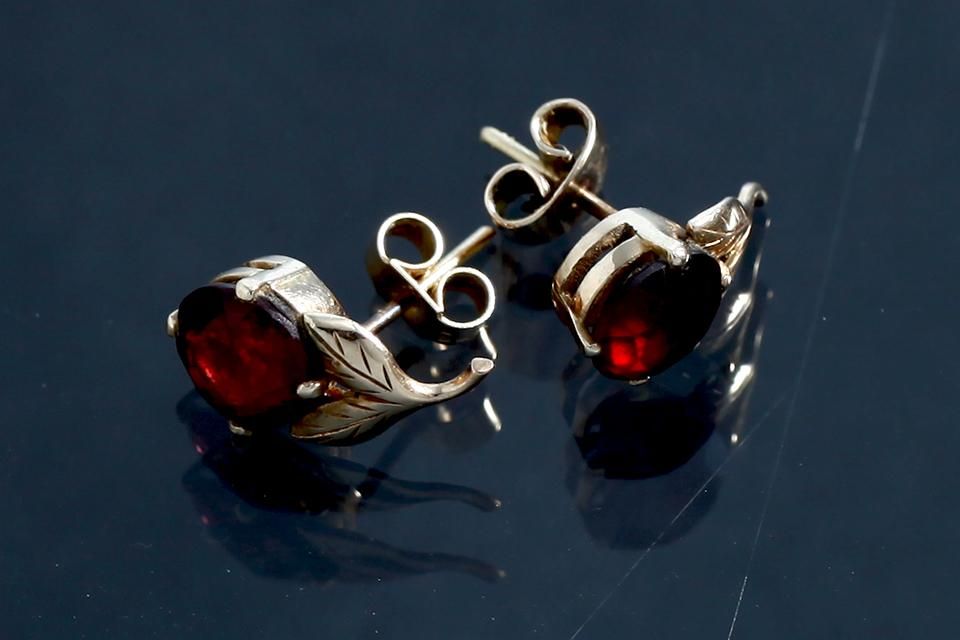 アンティークヴィクトリア朝ガーネットイヤリング