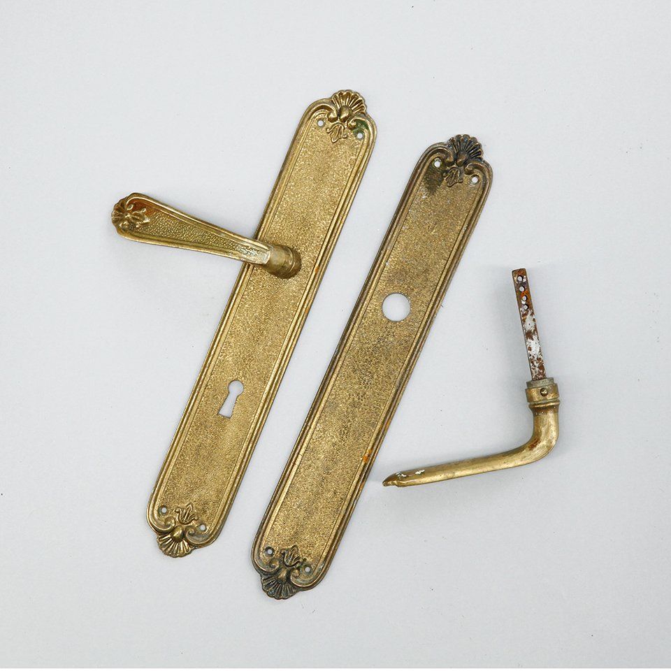 レバー形 真鍮ドアノブセット 鍵付き アンティーク フレンチロココ Bk49 1 アンティーク オールディーズ オンラインストア