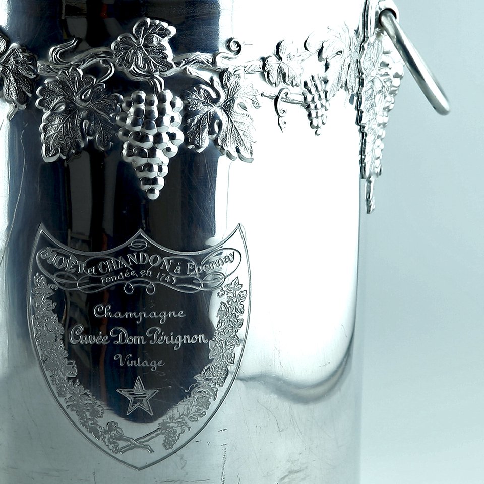 ドン・ペリニヨンのシャンパンクーラー　ワインクーラー　ピューター素材　フランス　アールデコ期　1920年頃　seau-016 -  アンティーク&オールディーズ　オンラインストア
