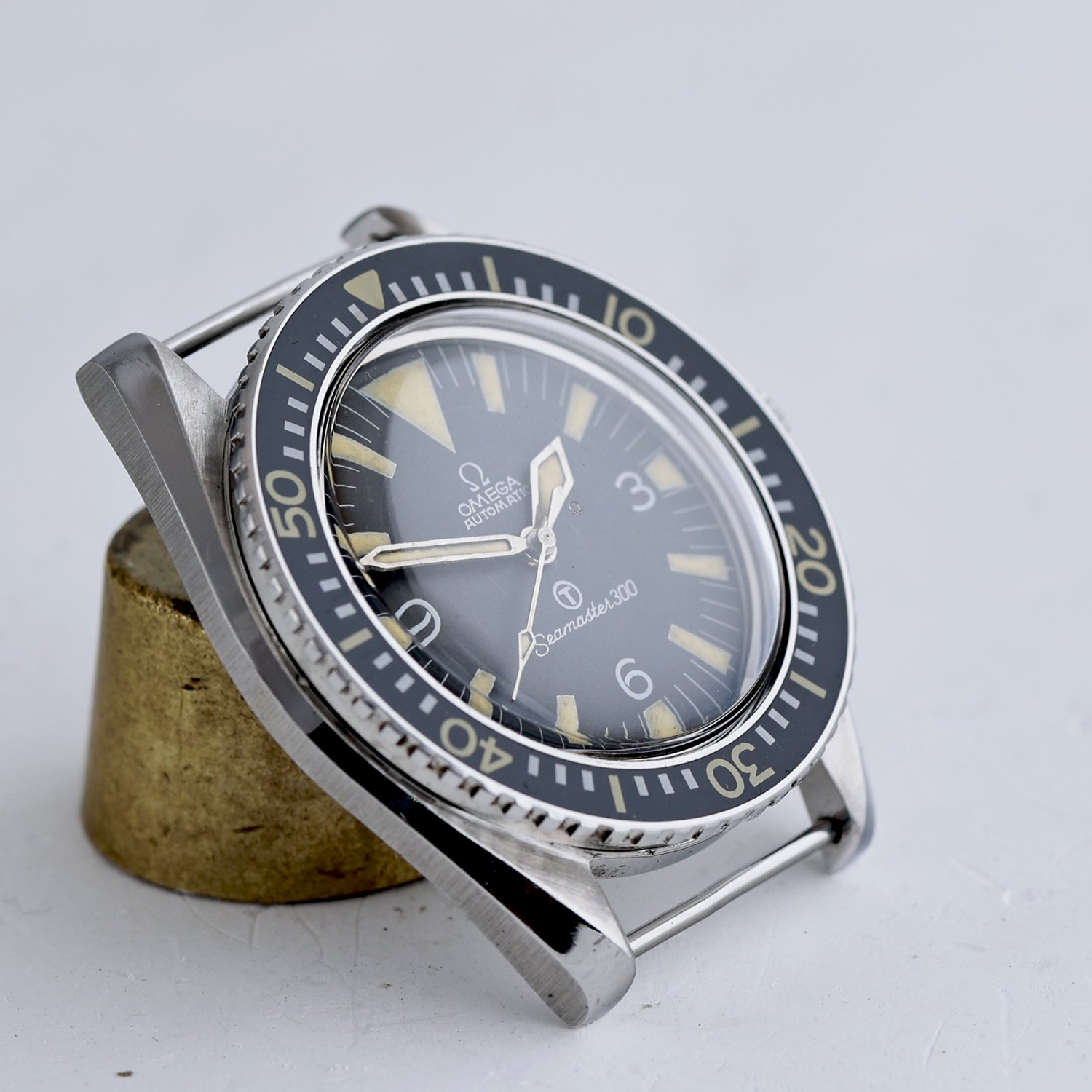 オメガシーマスター300　ミルスペック　英国陸軍支給　第三世代　1967年　Omega Seamaster300 British Army  Mil-spec - アンティーク&オールディーズ　オンラインストア