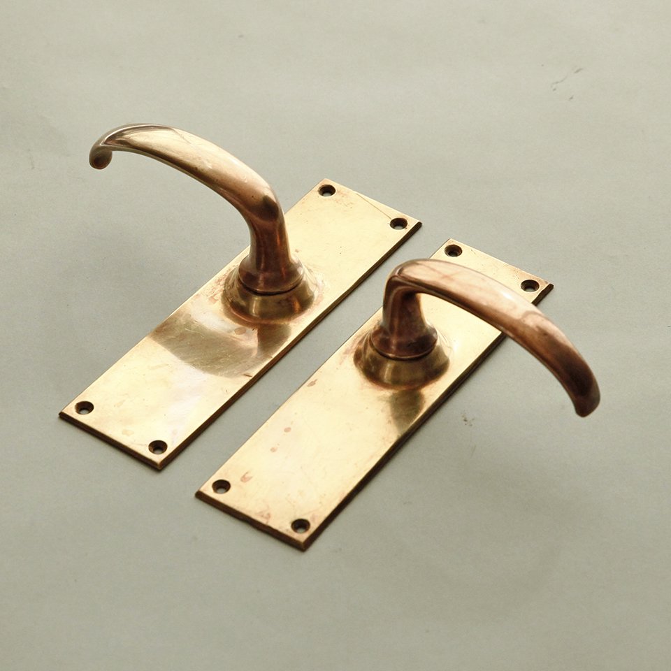 真鍮のドアノブ　レバー形　英国アンティーク　bb191, - アンティーク&オールディーズ　オンラインストア