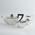 純銀のフラットウェア　ウィリアム ハットン & サンズ社　ティーポット、シュガー&クリーマー　紅茶セット　1890年代　英国アンティーク