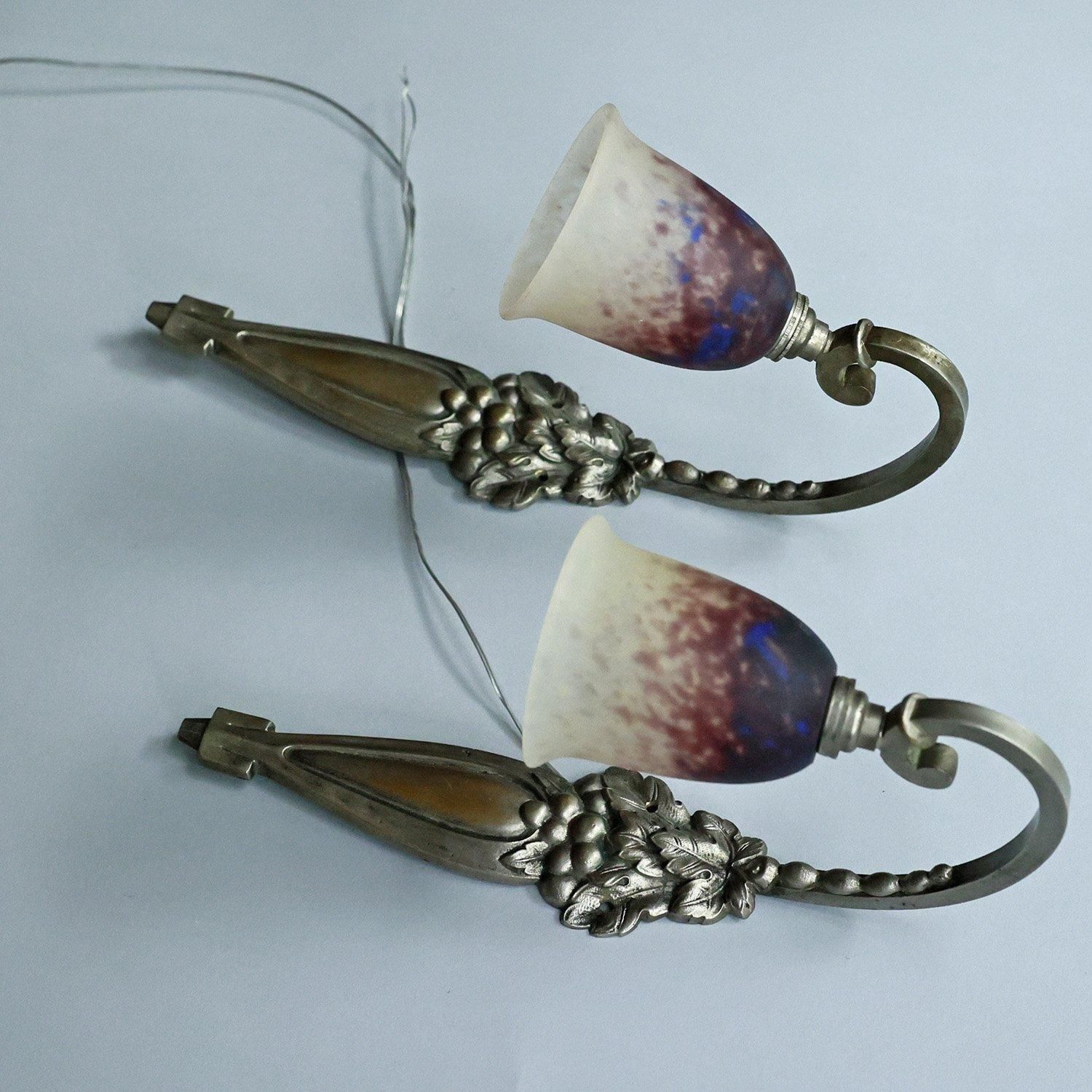 シュナイダー兄弟 小振りな壁灯ブラケットライト ペア 1920年代