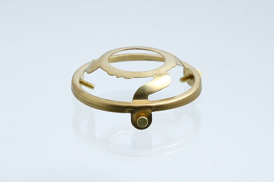 アンティーク　真鍮のホルダー（ギャラリー）　ガラスシェード用　口径４．８～６．０ｃｍ　新品　blh1 - アンティーク&オールディーズ　オンラインストア