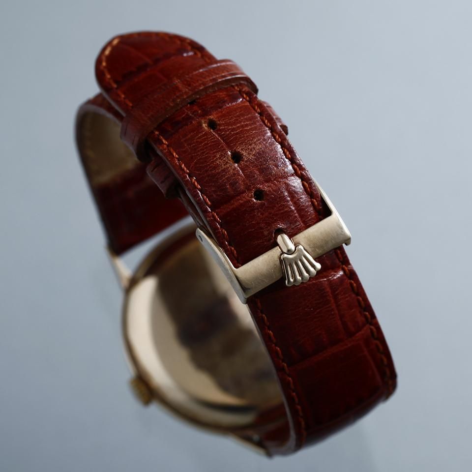 ROLEX レザー時計ケース 赤　ロレックス　⭐︎ 正規美品】ロレックス 空箱 腕時計 BOX ケース 赤/レッド