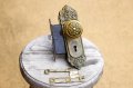 アンティーク　英国ヴィクトリア王朝期の真鍮ドアノブセット　鍵付き　玄関・店舗ドアなどに　bk19-2