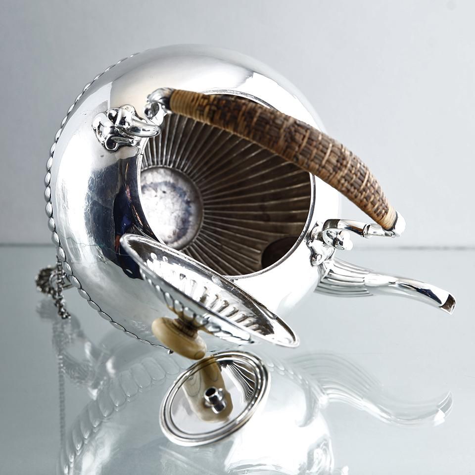 卓上ティーウォーマーサーバー 純銀 ロバート・ヘンネル社（サムエル