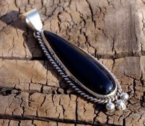 INDIAN JEWELRY - 【美品】ナバホ族 ペンダントトップ オニキス