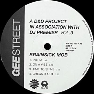 <img class='new_mark_img1' src='https://img.shop-pro.jp/img/new/icons5.gif' style='border:none;display:inline;margin:0px;padding:0px;width:auto;' />BRAINSICK MOB - A D&D PROJECT IN ASSOCIATION WITH DJ PREMIER VOL. 3 (12) (VG+)