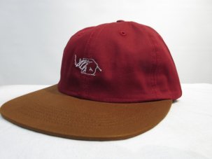 GOODWORTH LIT STRAPBACK BURGUNDY