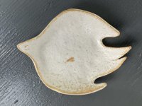 鳥の小皿　クリーム色　月と魚 ITS-1019E