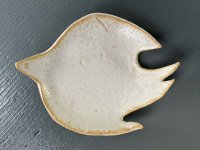 鳥の小皿　クリーム色　月と魚 ITS-1019F