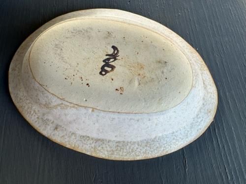 ふち飾りのオーバル深皿 クリーム色 月と魚 ITS-1015 - 艶ふ
