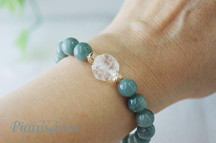 天然　ソルトソースアゲート　彫刻ビーズ（九尾のキツネ）ブレスレット　可愛い❤︎ 天然 ソルトソースアゲート 彫刻ビーズ（九尾のキツネ