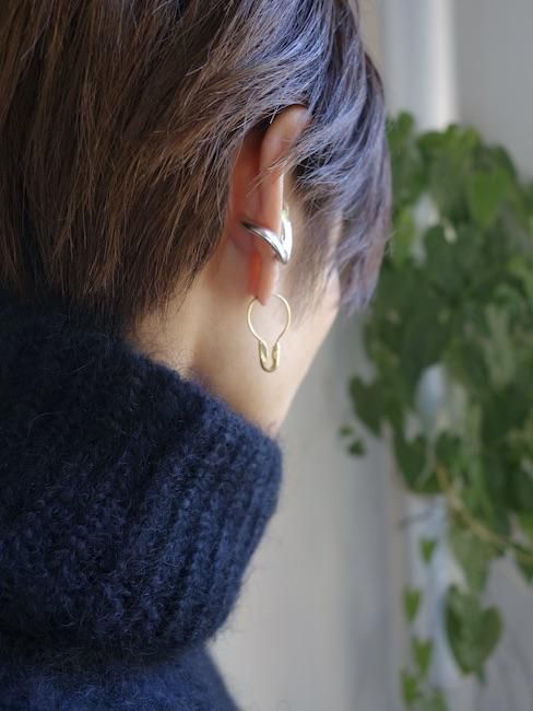 BEATRIZ PALACIOS-ROUND SAFETY PIN EARRINGS - VISITFOR