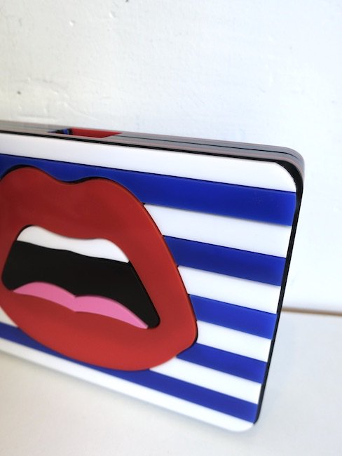 YAZBUKEY-LE C'EST AHH NAVY STRIPED PLEXIGLASS CLUTCH - VISITFOR