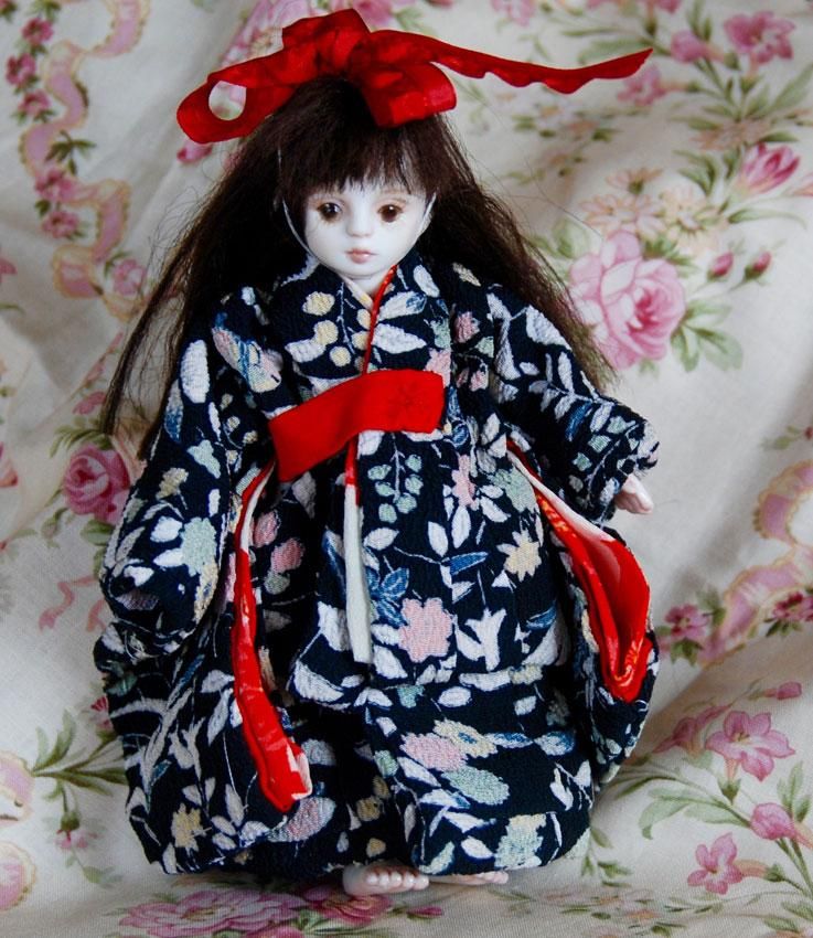 15cmミニドール 用着物 黒の錦紗の着物- 横濱人形倶楽部 Doll shop
