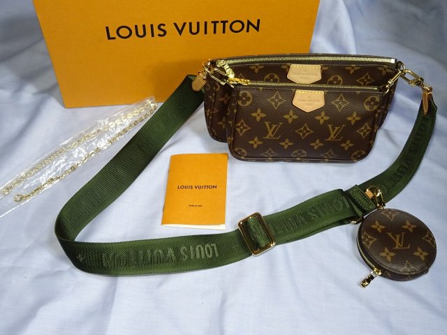 <img class='new_mark_img1' src='https://img.shop-pro.jp/img/new/icons14.gif' style='border:none;display:inline;margin:0px;padding:0px;width:auto;' />LOUIS VUITTON ミュルティ ポシェット アクセソワール M44813 