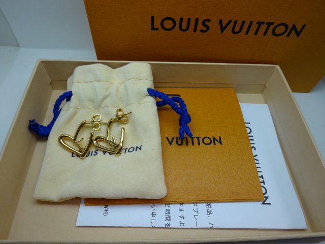 LV ブックル ドレイユ ハートフォーリンラブピアス 箱付き - 中古ブランド品をより安く！ブランドショップ Atreyu -アトレイユ-