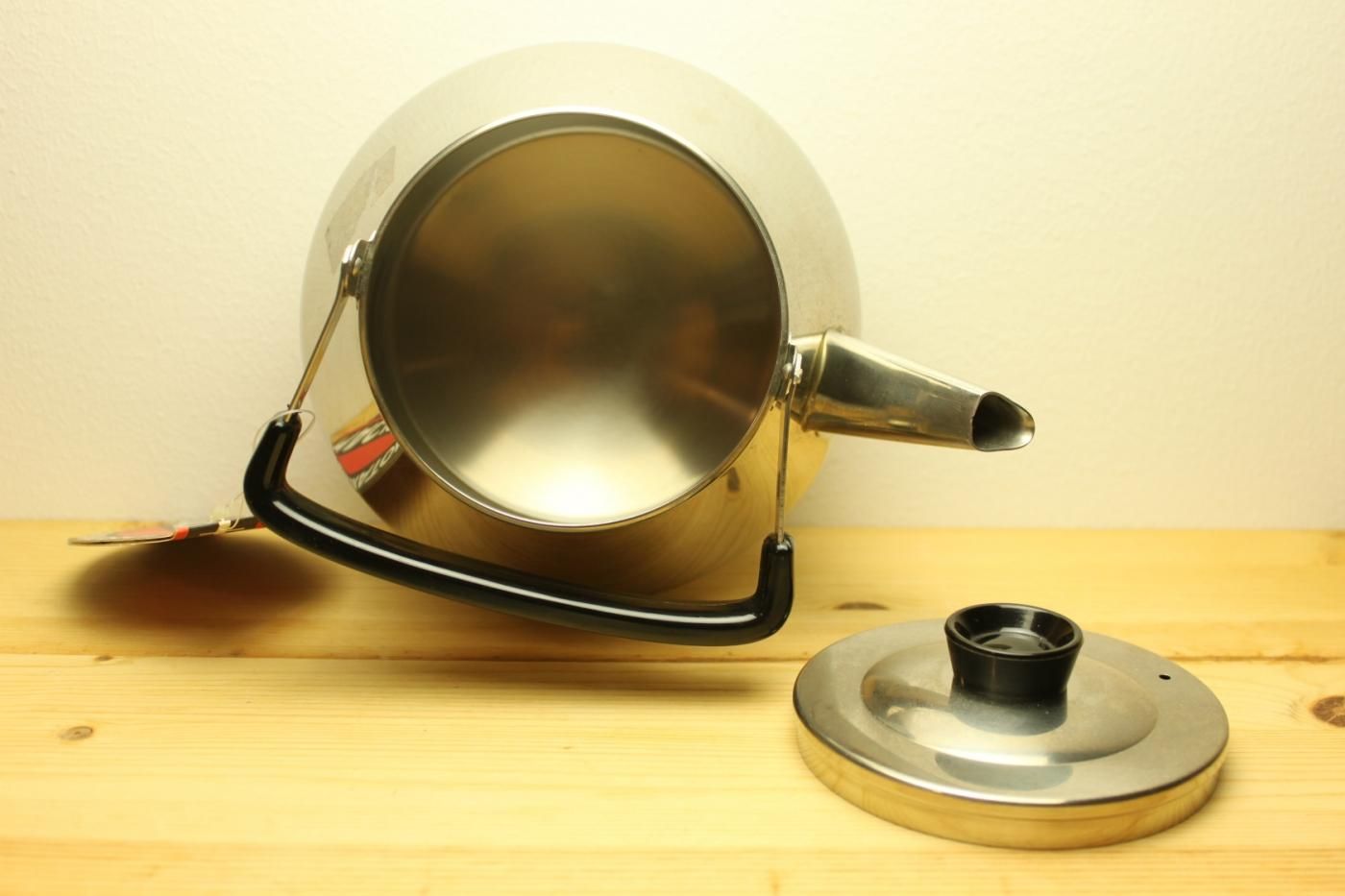 ハックマン　ケトル　2L 新品未使用 Amazon.co.jp: HACKMAN ハックマン ケトル やかん ホビー グッズ