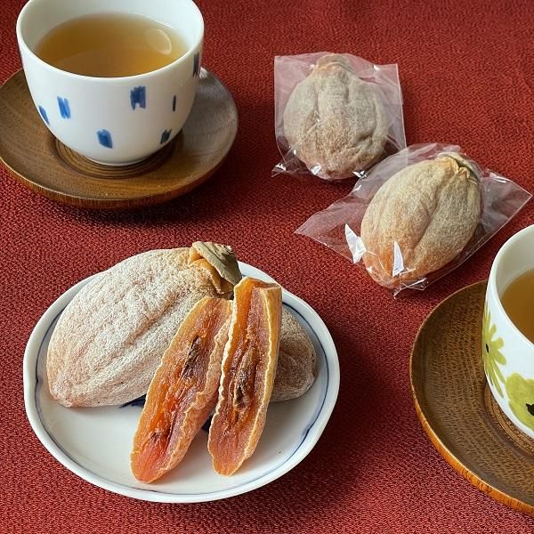 こやまさんの干し柿Lサイズ5個入り【松江市大垣町・フルーツ こやまさんの干し柿Lサイズ5個入り【松江市大垣町・フルーツ