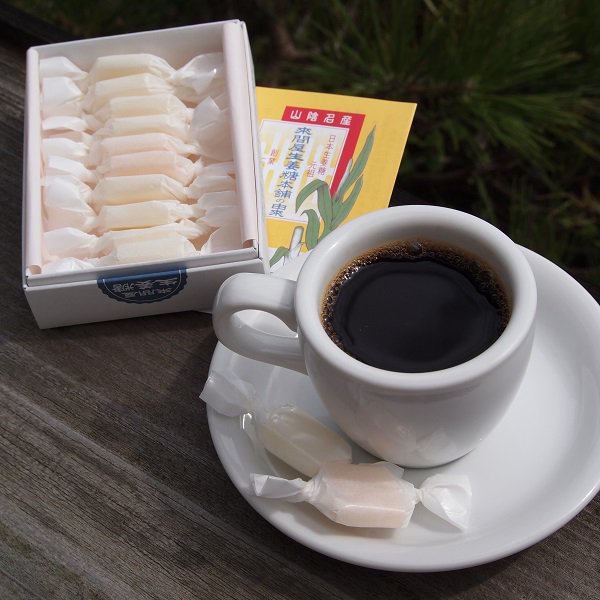 ひとくち生姜糖とコーヒー