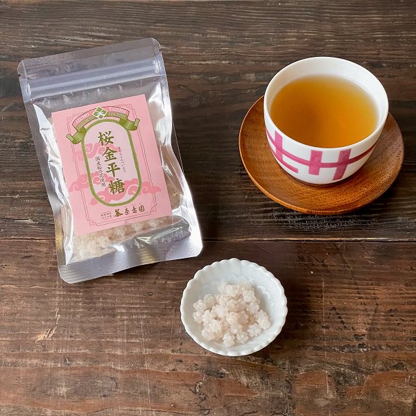 桜金平糖とお茶