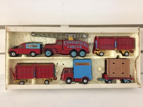 CORGI TOYS CHIPPERFIELDS CIRCUS☆