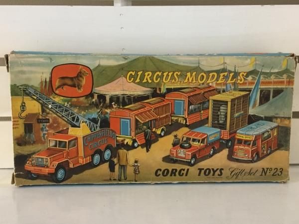 CORGI TOYS CHIPPERFIELDS CIRCUS☆