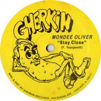 MONDEE OLIVER / STAY CLOSE