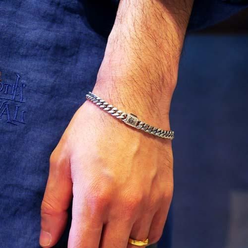 GLAD HAND NARROW CHAIN BRACELET - ブレスレット