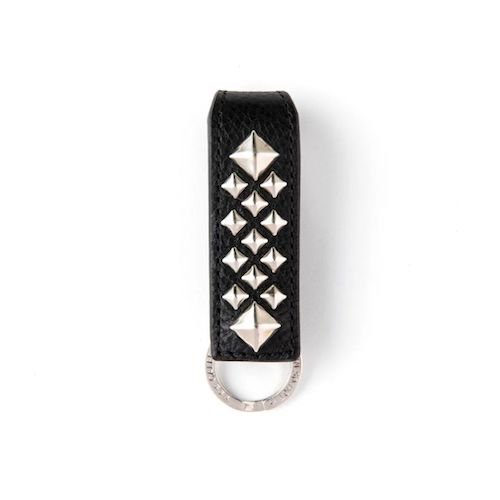 <img class='new_mark_img1' src='https://img.shop-pro.jp/img/new/icons5.gif' style='border:none;display:inline;margin:0px;padding:0px;width:auto;' />CALEE_[]STUDS LEATHER SNAP KEY RING