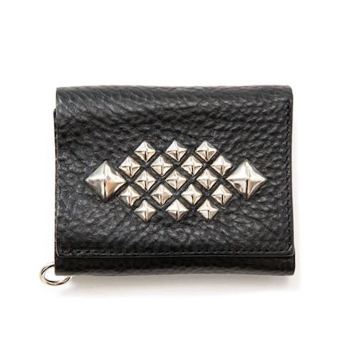 <img class='new_mark_img1' src='https://img.shop-pro.jp/img/new/icons5.gif' style='border:none;display:inline;margin:0px;padding:0px;width:auto;' />CALEE_[å] STUDS LEATHER MULTI WALLET