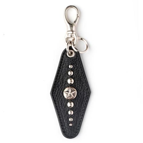 <img class='new_mark_img1' src='https://img.shop-pro.jp/img/new/icons5.gif' style='border:none;display:inline;margin:0px;padding:0px;width:auto;' />CALEE_[]SILVER STAR CONCHO LEATHER KEY RING TYPE A