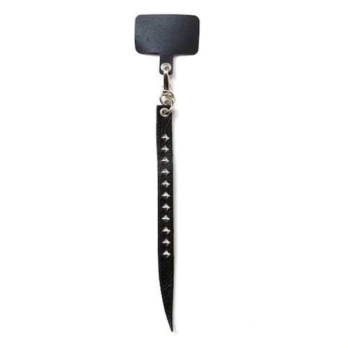 <img class='new_mark_img1' src='https://img.shop-pro.jp/img/new/icons47.gif' style='border:none;display:inline;margin:0px;padding:0px;width:auto;' />CALEE_[]STUDS & KNITTING LEATHER SMART PHONE STRAP