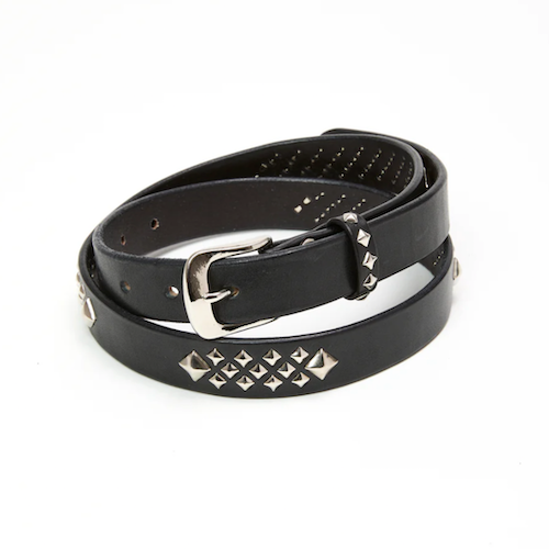 <img class='new_mark_img1' src='https://img.shop-pro.jp/img/new/icons5.gif' style='border:none;display:inline;margin:0px;padding:0px;width:auto;' />CALEE_[åʥ٥]STUDS LEATHER NARROW LONG BELT