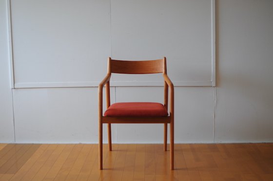 宮崎椅子製作所PePe arm chair（ぺぺ アームチェア）背無垢タイプ村澤